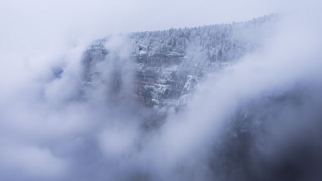 Combe Laval dans la brume